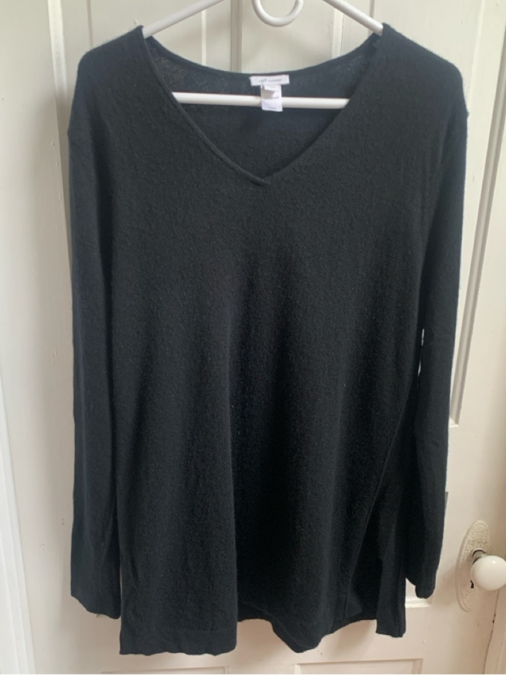 J Jill 100% cashmere black v neck sweater large
